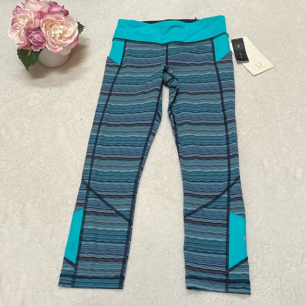 LULULEMON NWT Athletica Pace Rival Crop NWT Size 4